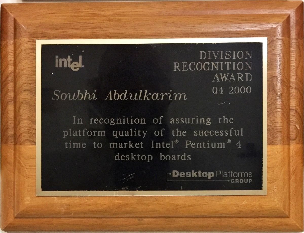 Intel Desktop Platforms Group Division Recognition Award, Q4 2000, for Pentium 4 desktop board platform quality